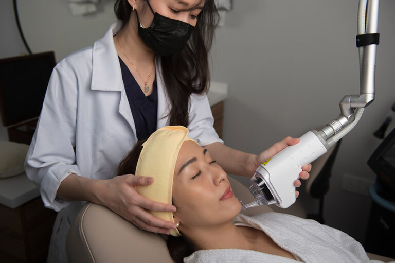 Co2 Laser Treatment | Skin Resurfacing - Luna Clinic